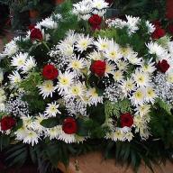 Trauerfloristik Sargschmuck